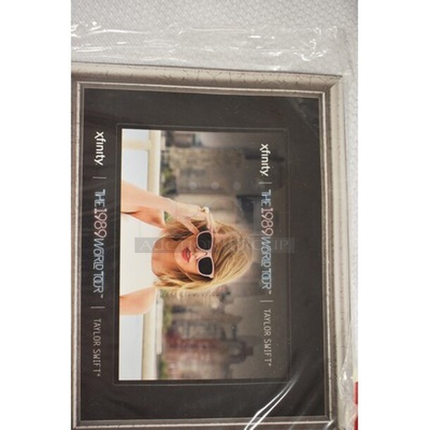 Lot Of Taylor Swift The 1989 World Tour Pictures In Frames and Key Chains! - Image 2 of 2