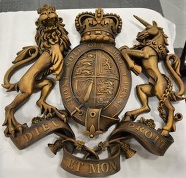 BEAUTIFUL! Brass Colored Royal Coat of Arms With Dieu Et Mon Droit Wall Decor. 17x18x4