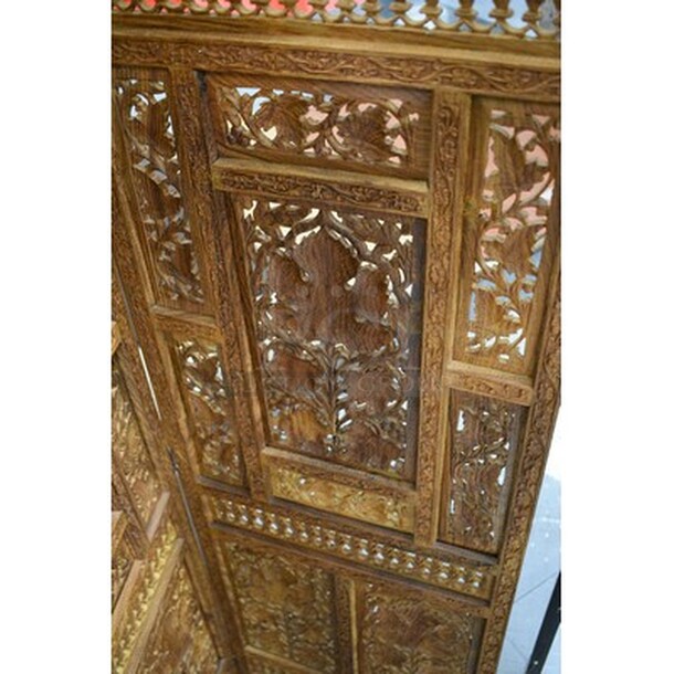 STUNNING! Wooden Changing Screen. 45x14x49 - Image 3 of 4