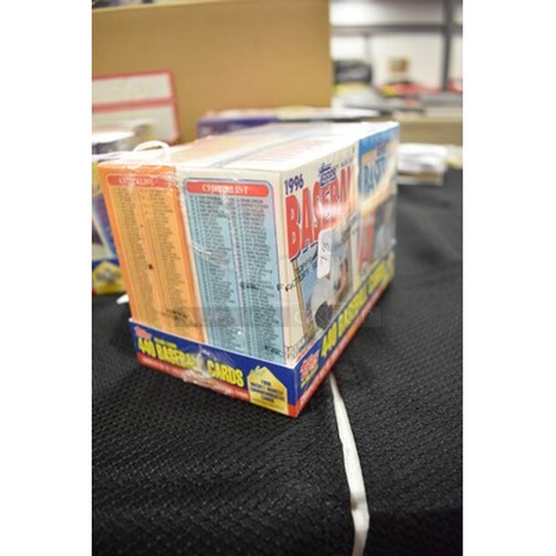 NEW IN BOX! Topps 1996 Baseball Trading Cards - Image 2 of 5