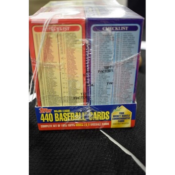 NEW IN BOX! Topps 1996 Baseball Trading Cards - Image 7 of 7