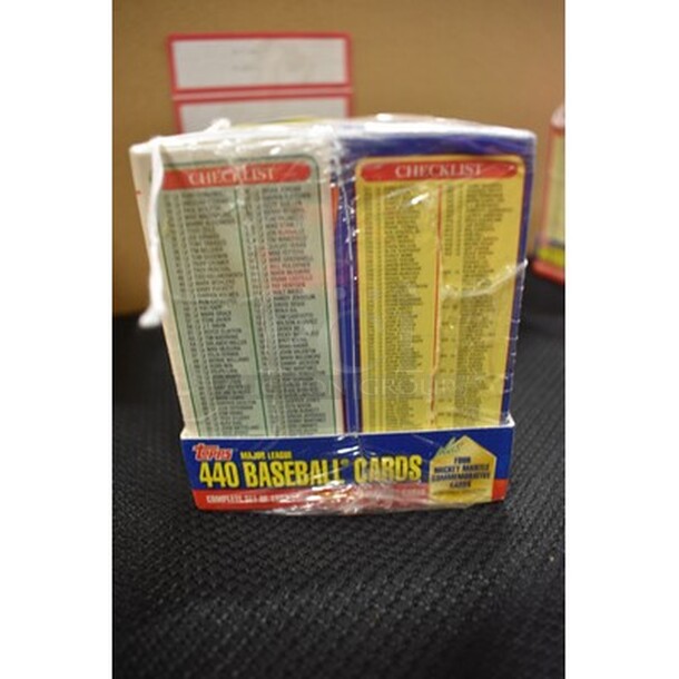 NEW IN BOX! Topps 1996 Baseball Trading Cards - Image 6 of 7