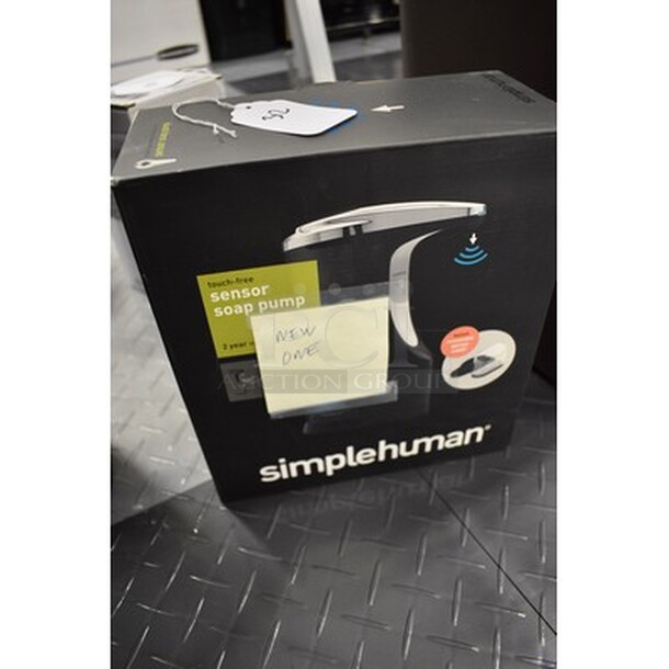 BRAND NEW IN BOX! Simplehuman Brand Touch-Free Sensor Soap Pump