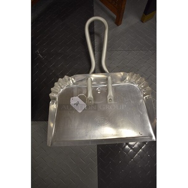 Stainless Steel Dust Pan - Image 1 of 2
