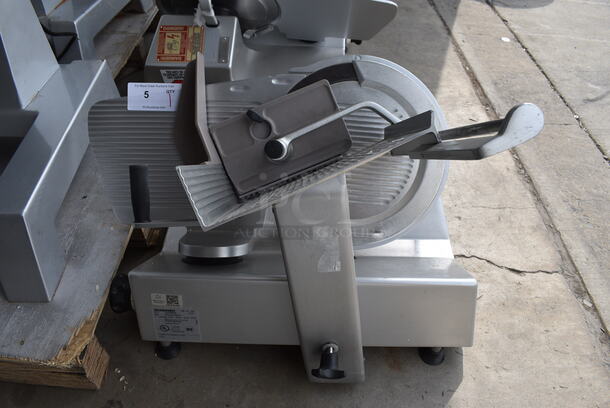 BEAUTIFUL! 2007 Bizerba Model SE 12 US Stainless Steel Commercial Countertop Meat Slicer. 120 Volts, 1 Phase. 28x26x23. Tested and Working!