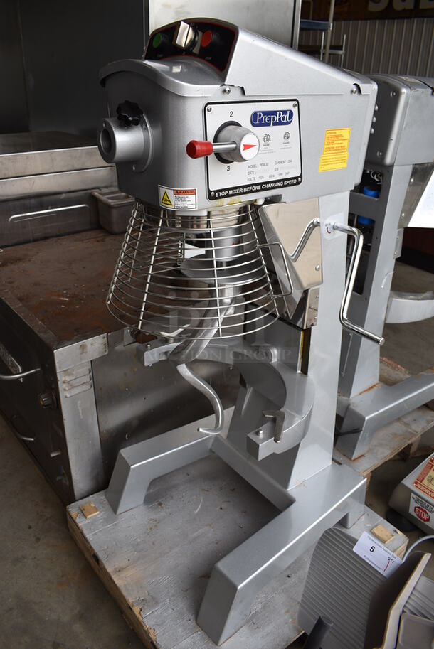 AWESOME! 2018 PrepPal Model PPM-30 Metal Commercial Floor Style 30 Quart Planetary Mixer w/ Bowl Guard and Dough Hook. 110 Volts, 1 Phase. 21x24x48. Tested and Working!