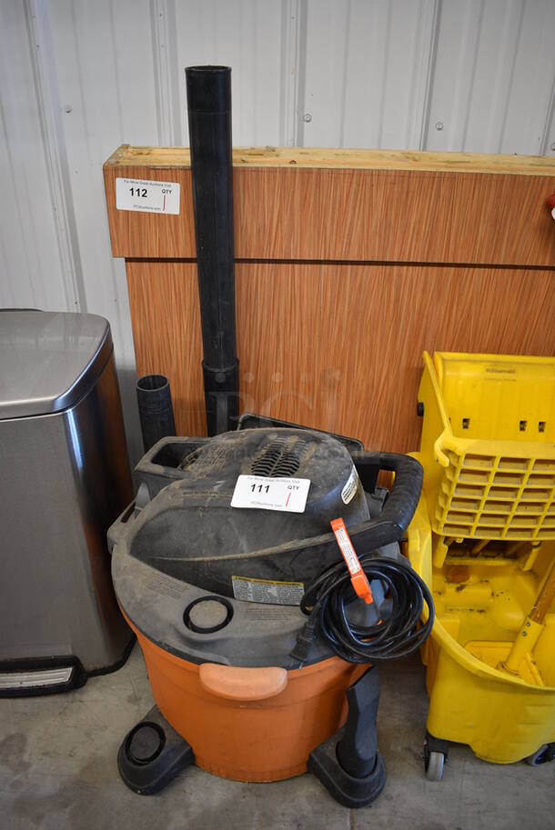 Rigid Orange and Black Poly Wet and Dry Shop Vac Vacuum Cleaner. 20x20x27. Tested and Working!