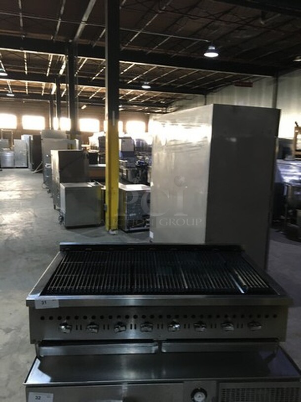 WOW! Vulcan Commercial Countertop Natural Gas Powered Char Grill! All Stainless Steel! Model VCCB471 Serial 601140309D03! On Legs!