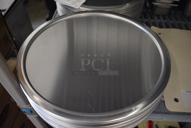 21 BRAND NEW! Metal Round Pizza Pans. 14.5x14.5. 21 Times Your Bid!
