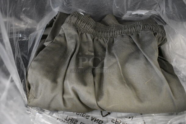 BRAND NEW! Pair of Chef Works XL Pants