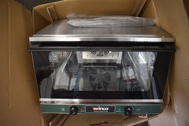 BRAND NEW SCRATCH AND DENT! Winco Stainless Steel Commercial Countertop Electric Powered Convection Oven. 23x22x17