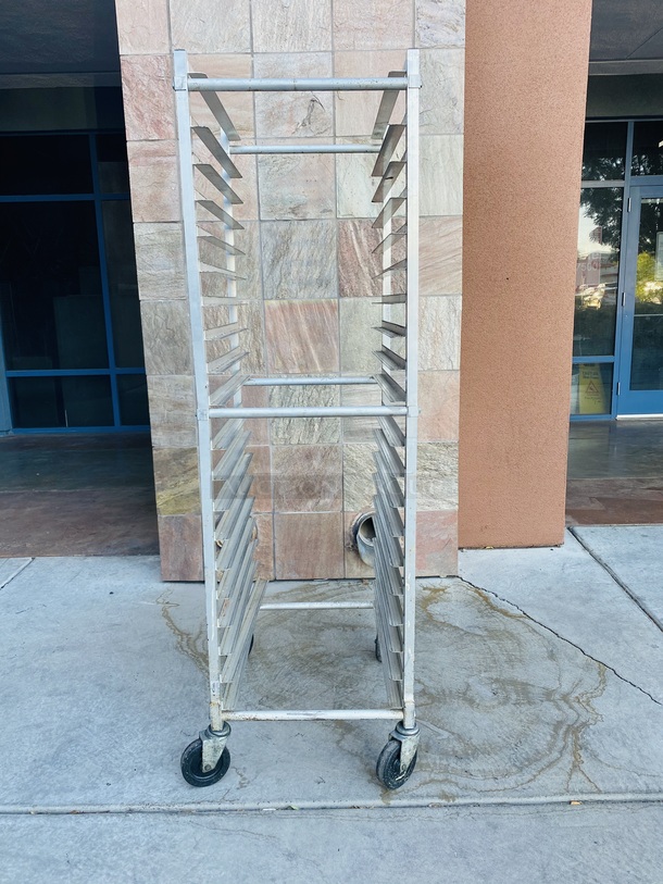 AMAZING! Winholt AL-1820BKD/HD 20 Pan End Load Aluminum Bun / Sheet Pan Rack Commercial Casters!!