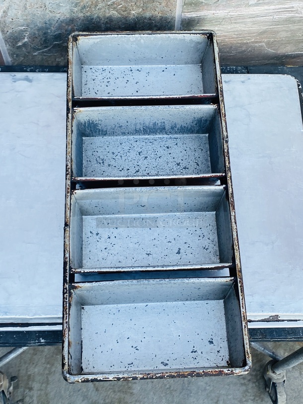 SOLID 4 Loaf Bread Pan 22x9-3/4x3 - Image 5 of 6