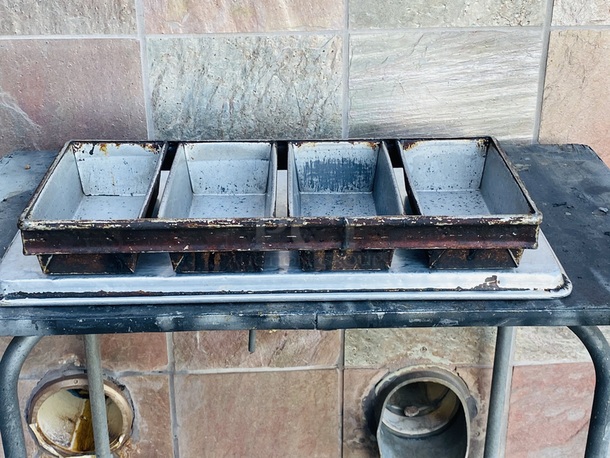 SOLID 4 Loaf Bread Pan 22x9-3/4x3 - Image 6 of 6