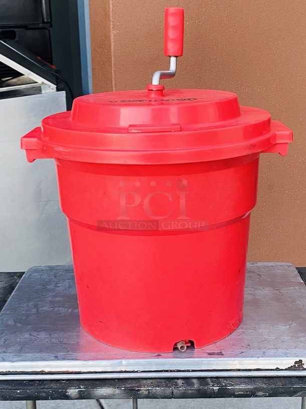 LIKE NEW!! Chef Master 5gallon Salad Spinner/Dryer with Break. - Image 2 of 7