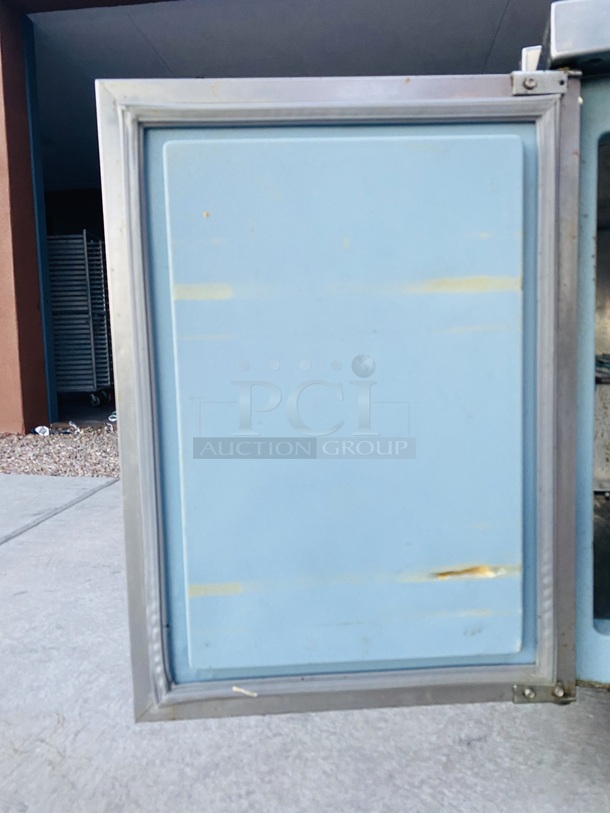 SWEET! 5ft Delfied Refrigerated Salad Prep Table with Cold Rail Unit. 60x31-1/2x42

Observed onsite in working order. Could not test. - Image 10 of 11