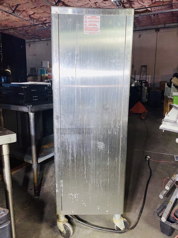 SHAKE MACHINE! Taylor Co. Model No. 441.27A Shake machine, non-heat treatment type with one (1) 7-quart freezing cylinder and one 20-quart mix hopper. Includes front mounted panel spinner and three (3) compatment refrigerated syrup rail.  On Commercial Casters 208-220V 60Hz 1Ph. 18x30x57-1/2 - Image 4 of 7