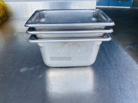 AWESOME!!Vollrath 30942 Super Pan V® 1/9 Size 4" Deep Anti-Jam Stainless Steel Steam Table / Hotel Pan - 22 Gauge

3x Your Bid