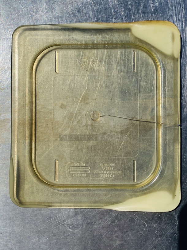 SWEET! Set of (4) 1/6 Pan Polycarbonate Lids - Image 5 of 6