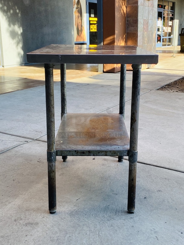 AWESOME!! Stainless Steel Work Table with Under-shelf.

48x30x41

 - Image 5 of 7