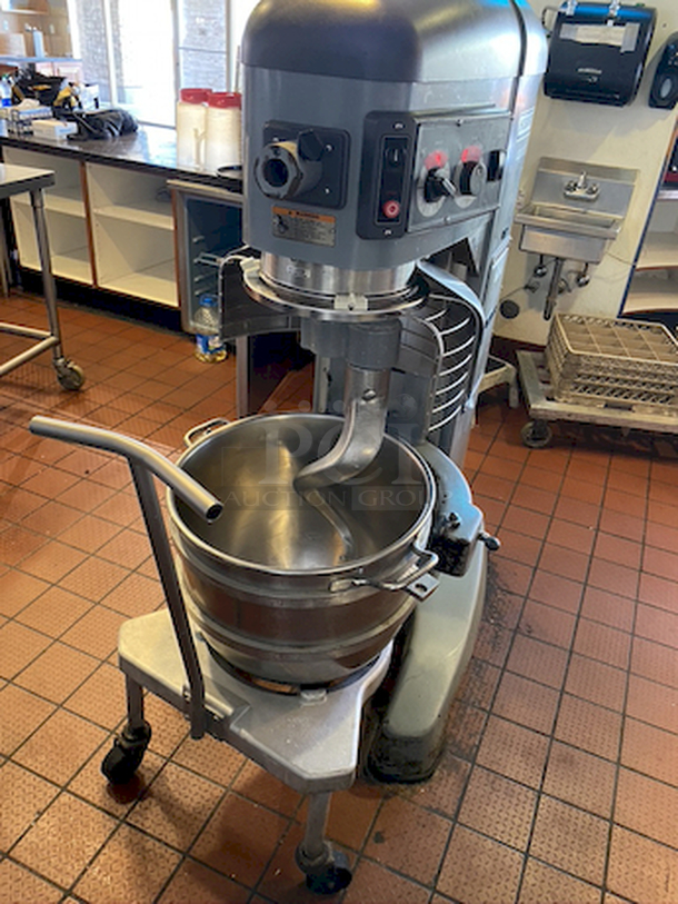 BEAUTIFUL! Hobart HL600 Legacy 60 Quart Mixer with power bowl assist. 200-240V 50/60Hz 18.0 (1 Phase) Amps 10.0 (3 Phase) Amps. FEATURES: ■ Heavy-Duty 2.7 H.P. Motor ■ Gear Transmission ■ Four Fixed Speeds Plus Stir Speed ■ Shift-on-the-FlyTM Controls ■ Patented soft start Agitation Technology ■ 20-Minute SmartTimerTM ■ Automatic Time Recall ■ Large, Easy-To-Reach Controls ■ Single Point Bowl Installation ■ Power Bowl Lift ■ #12 Taper Attachment Hub ■ Open Base ■ Stainless Steel Bowl Guard ■ Metallic Gray Hybrid Powder Coat Finish  **Bowl, Bowl Truck and, Hook Are Not Included - Featured in separate lots**