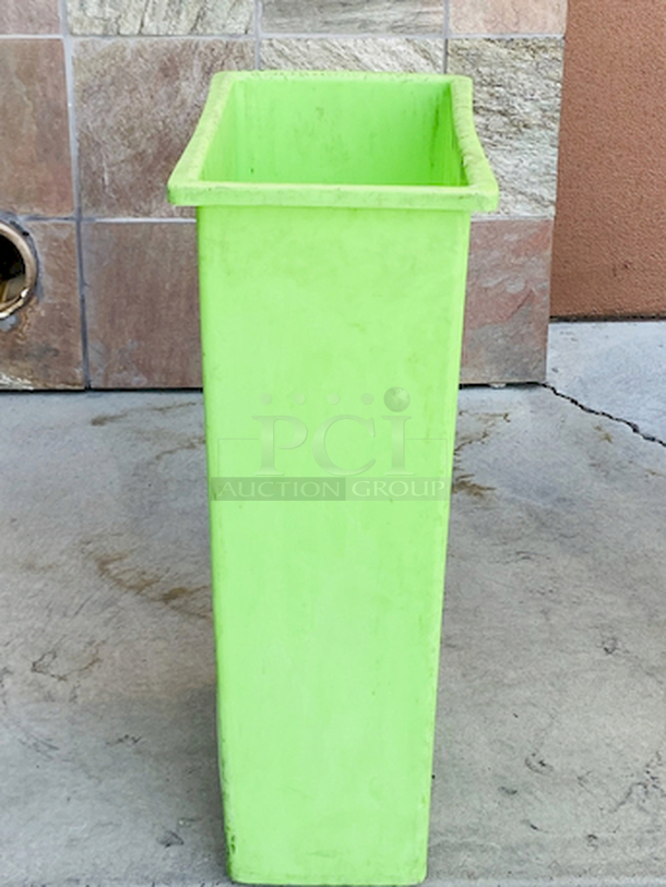 NICE! Green Rubber Trash Receptacle. - Image 4 of 7