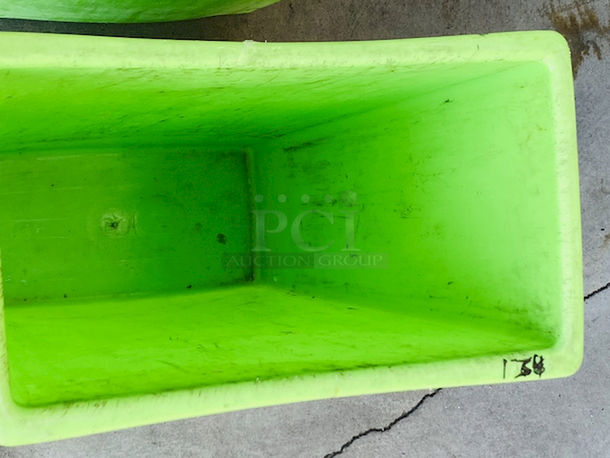 NICE! Green Rubber Trash Receptacle. - Image 7 of 7