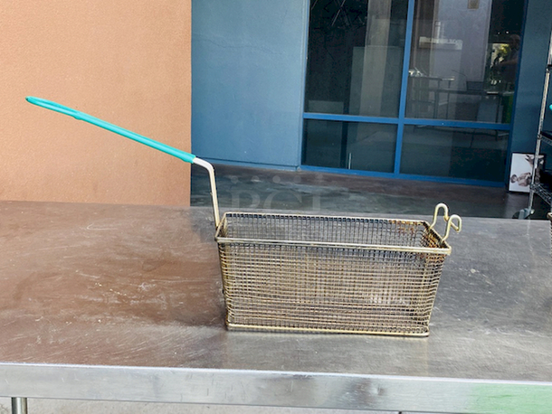 NICE! Set of 3 Fry Baskets.

3x Your Bid - Image 2 of 5