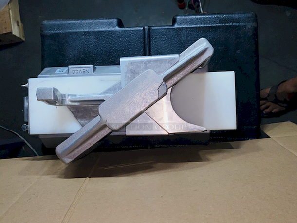 RAZOR SHARP! Nemco 55600-2 1/4" Easy Tomato Slicer and Table Stop.
8x15x8

Razor sharp stainless steel blades create uniform, 1/4" thick slices without squeezing or crushing
Compact, portable design allows for use on any countertop and provides easy storage
Ergonomic vertical handle for effortless slicing
Protective guards keep hands safe during use
Rubber feet prevent slipping to ensure maximum stability - Image 4 of 8