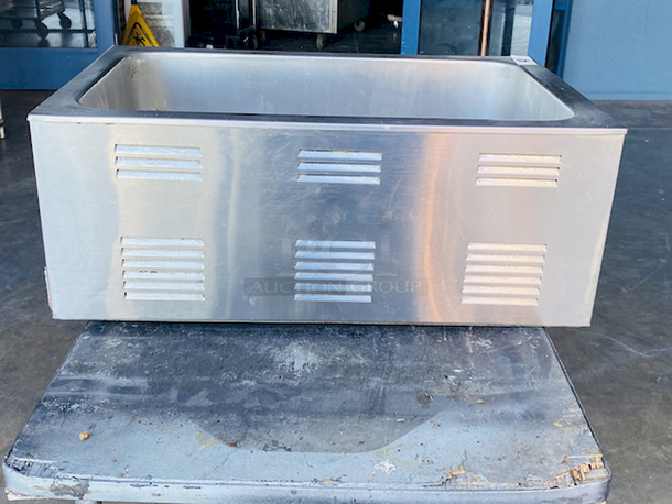 NICE! Avantco Warmer. 1200w 120v 60hz. Tested. Gets HOT QUICK! 14-5/8x22-1/2x9-1/8 - Image 6 of 6