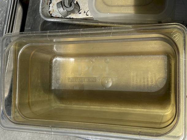 COMBO LOT! (2) Polycarbonate and (3) Stainless Steel 4inch  Deep 1/3 Pans.

5x Your Bid - Image 3 of 7