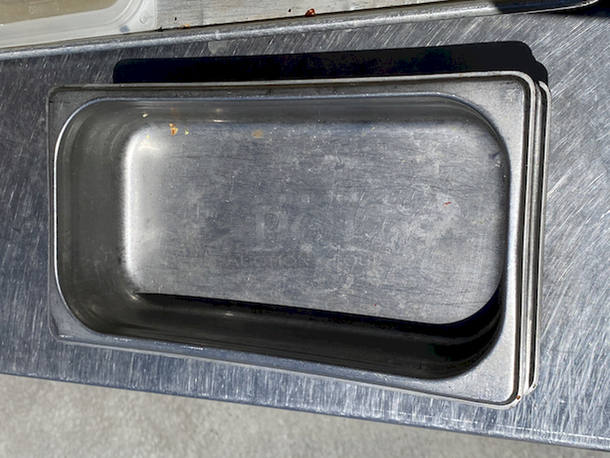 COMBO LOT! (2) Polycarbonate and (3) Stainless Steel 4inch  Deep 1/3 Pans.

5x Your Bid - Image 7 of 7