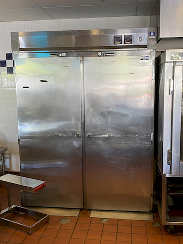 AMAZING!! McCall Model P-5002 Stainless Steel Commercial 2-Door Bakery Proofing Cabinet With 2 Stainless Steel Roll-In Ramps Included. 208 Volts, 60 Hz, 1 Phase. 67x37x87.    PLEASE BE ADVISED: This unit is onsite in Modesto, California. The Load Out is Schedued for the weekend of 28-AUG-2020. Shipping is available. VERY IMPORTANT: All Shipping or Pick Up Arrangements must be received by 26-AUG-2020. - Image 5 of 5