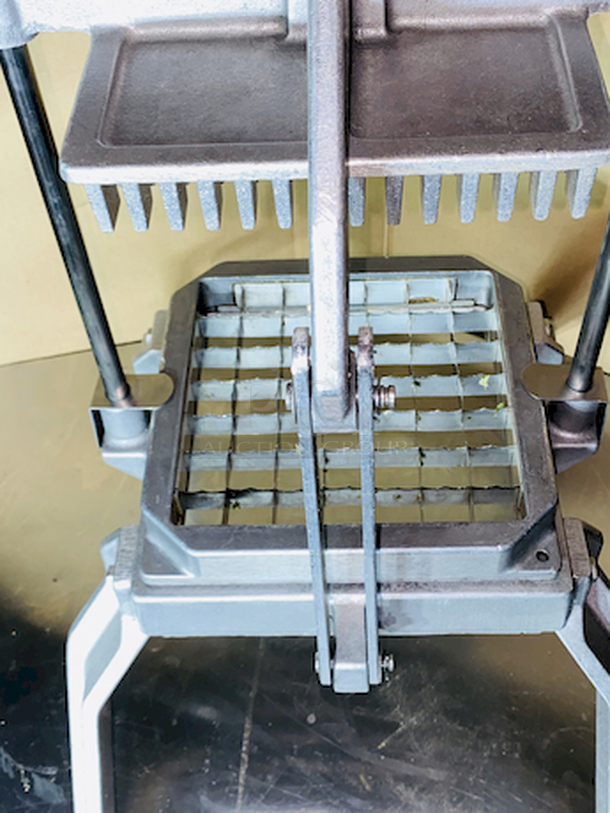 SWEET!! Nemco 55650 Easy Lettuce Kutter (Cutter). 13x18x20 - Image 8 of 9