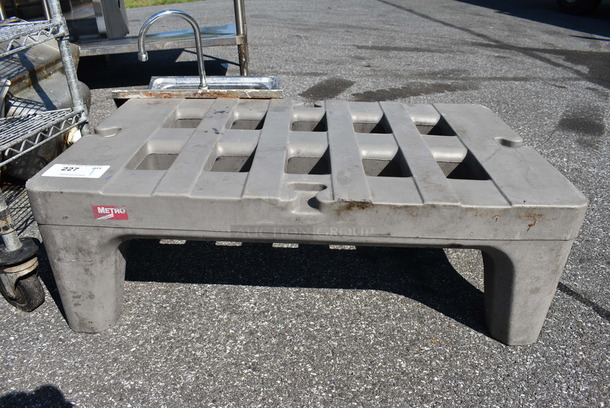 Metro Gray Poly Dunnage Rack. 36x22x12 - Image 1 of 3