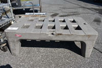 Metro Gray Poly Dunnage Rack. 36x22x12