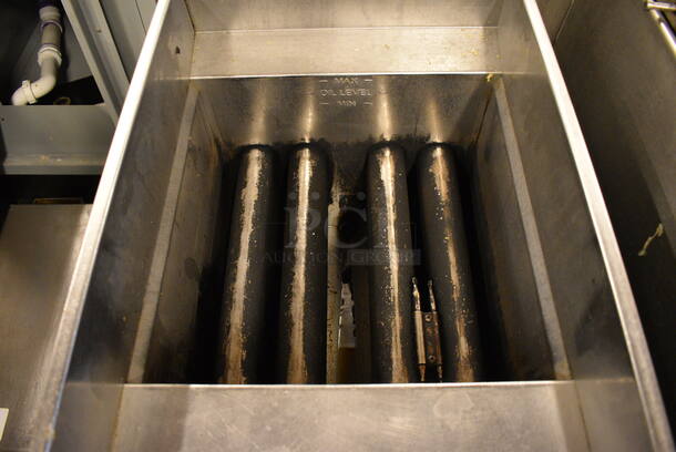 NICE! Pitco Frialator Model SG14P Stainless Steel Commercial Floor Style Natural Gas Powered Deep Fat Fryer on Commercial Casters. 122,000 BTU. 15.5x34x47 - Image 4 of 7