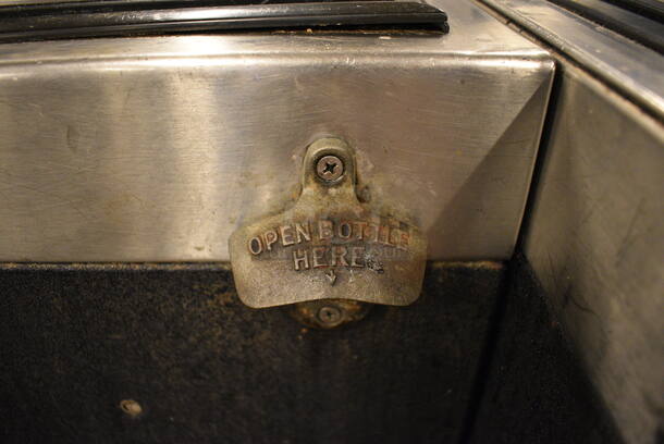 GREAT! Glastender Stainless Steel Back Bar Cooler w/ Sliding Lid. 115 Volts, 1 Phase. 36x24x36. Cannot Test Due To Plug Style - Image 4 of 7