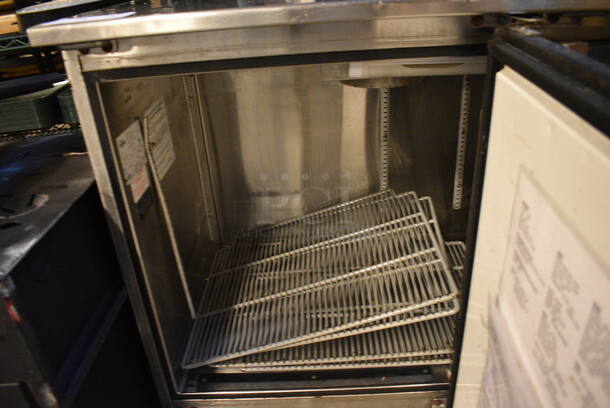 NICE! Glastender Model LP60-R1-BS(RR) Stainless Steel Commercial 2 Door Undercounter Cooler on Commercial Casters. 115 Volts, 1 Phase. 60x25x32. Tested and Powers On But Does Not Get Cold - Image 5 of 6