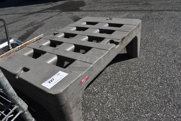 Metro Gray Poly Dunnage Rack. 36x22x12 - Image 2 of 3