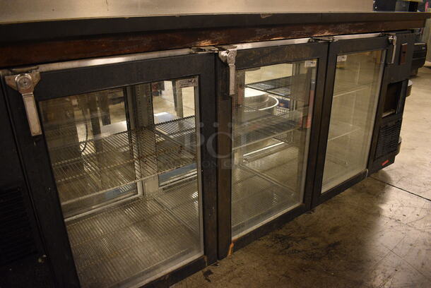 BEAUTIFUL! Glastender Model PT84-L1-GNH (RRL-RLL) Metal Commercial 3 Door Pass Through Cooler Merchandiser w/ Side Shelves. 115 Volts, 1 Phase. 140x30x56. Tested and Working! - Image 4 of 12