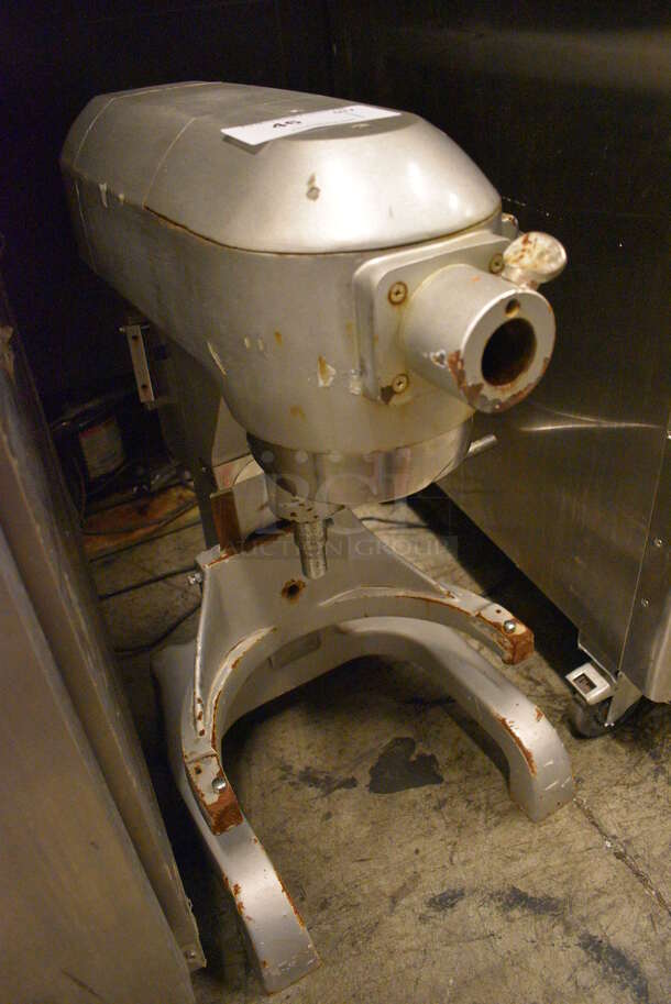 GREAT! Model VFM-20C Metal Commercial 20 Quart Planetary Mixer. 16x21x31. Tested and Does Not Power On - Image 5 of 7