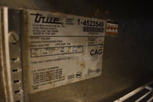 NICE! 2006 True Model TS-23F Stainless Steel Commercial 2 Half Size Door Reach In Freezer w/ Poly Coated Racks on Commercial Casters. 115 Volts, 1 Phase. 27x30x83. Tested and Powers On But Does Not Get Cold - Image 5 of 6