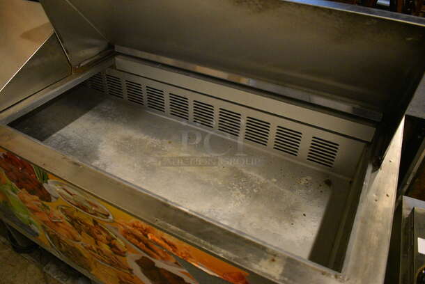 NICE! 2014 Leader Model ESLM72S/C Stainless Steel Commercial Cooler w/ 2 Lids and 3 Doors. 115 Volts, 1 Phase. 72x32x40. Tested and Working! - Image 4 of 11