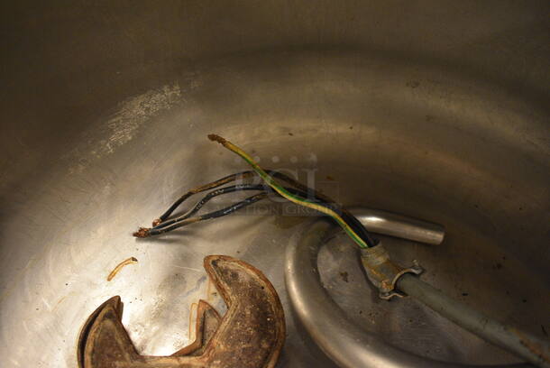 FANTASTIC! Diosna Model SP 80 0 Metal Commercial Floor Style 80 KG, 100 Quart Spiral Mixer w/ Metal Mixing Bowl and Dough Hook. 208-240 Volts, 3 Phase. 26x42x49 - Image 6 of 7