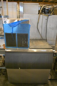 SWEET! Hoshizaki Model F-1001MAH Stainless Steel Commercial Ice Machine Head on Commercial Ice Bin. 208-230 Volts, 1 Phase. 44x32x66