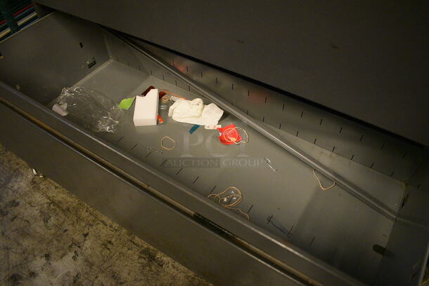 Dark Gray Metal 3 Drawer Filing Cabinet. 42x19x41 - Image 5 of 6