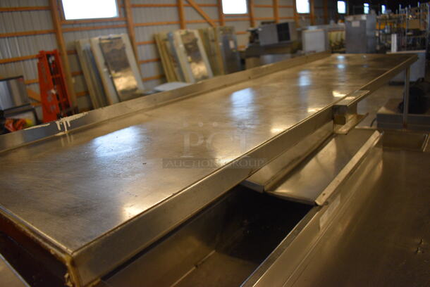 Stainless Steel Commercial Pizza Prep Table w/ 6 Drawers, Steam Well and Overshelf. 90x38x59. Does Not Come w/ Remote Compressor - Image 5 of 8