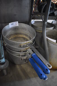4 Metal Sauce Pots. 21.5x12x6. 4 Times Your Bid!