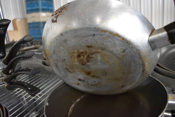 3 Metal Skillets. 17x10x2. 3 Times Your Bid! - Image 5 of 5